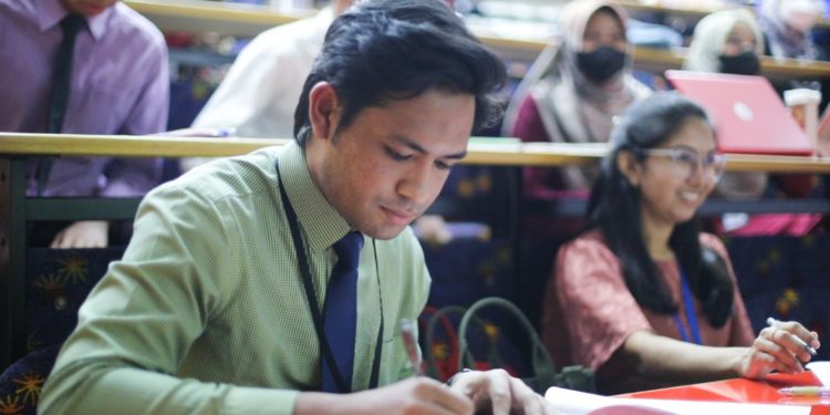 Why it’s time to consider pharmacy as a career option? UniKL RCMP’s Dr Yasser tells you