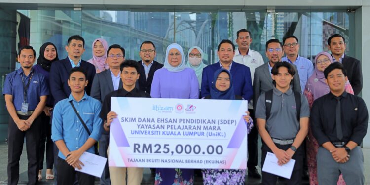 Yayasan Pelajaran MARA grants SDEP to 10 UniKL students