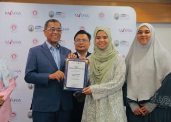 UniKL recognises outstanding staff children, provides support for needy employees