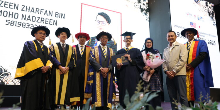 Razeen named JUP Best Student despite grandfather’s passing before finals