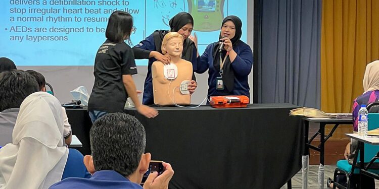 More UniKL employees certified in ‘Basic Life Support’