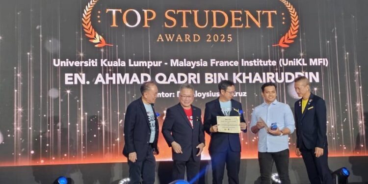 Ahmad Qadri bags Top Student Award at MACRA 2025
