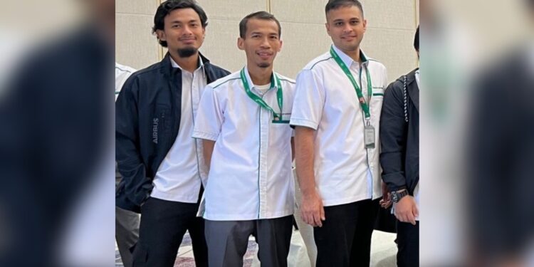 From a 5-figure salary abroad to giving back at home with Galaxy Aerospace