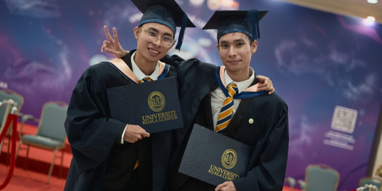 Former MARA Director-General’s daughter graduates from UniKL