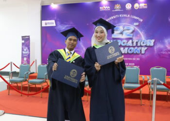 First batch of Railway System Diploma graduates on right track