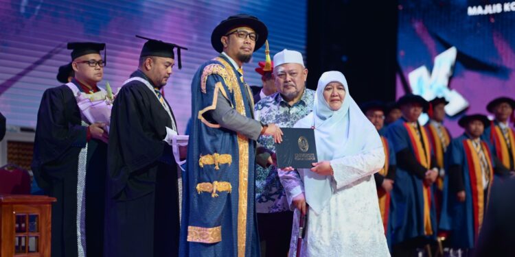 Double joy turns to sorrow as parents receive late son’s scroll