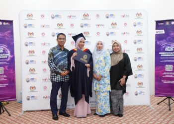 Former MARA Director-General’s daughter graduates from UniKL