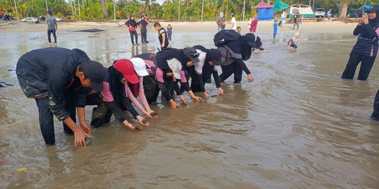 UniKL MESTECH youth lead sustainability efforts at Morib Beach