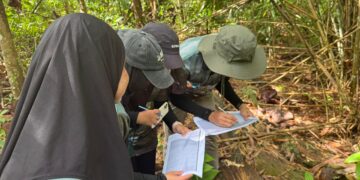 UniKL RCMP students contribute to MBOR forest health record at Royal Belum-Temengor