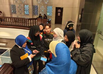 UniKL BMI students experience a night at the museum to explore history and unity