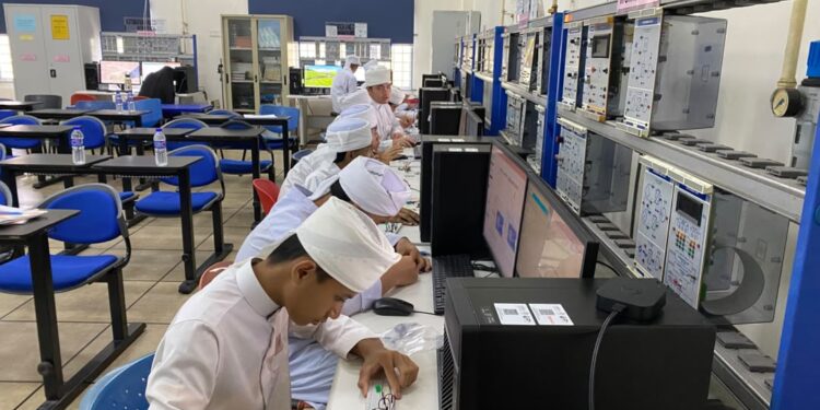 UniKL MSI introduces IoT and data analytics to tahfiz students